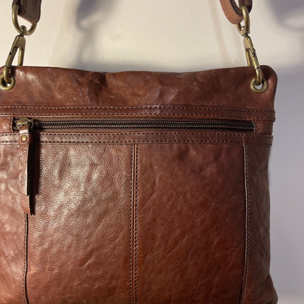 Fossil Vintage Sasha Distressed Cognac Leather Crossbody Bag - Picture 2 of 14